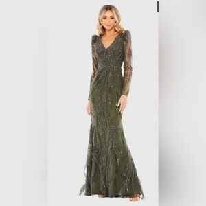Mac Duggal Green Embellished Puff Sleeve V Neck Gown